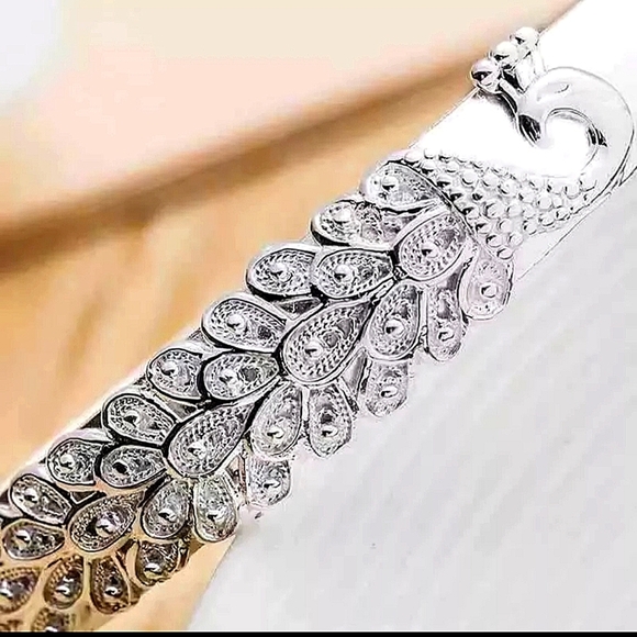 Peacock Animal Sterling Silver Adjustable Bangle Bracelet - Picture 4 of 9